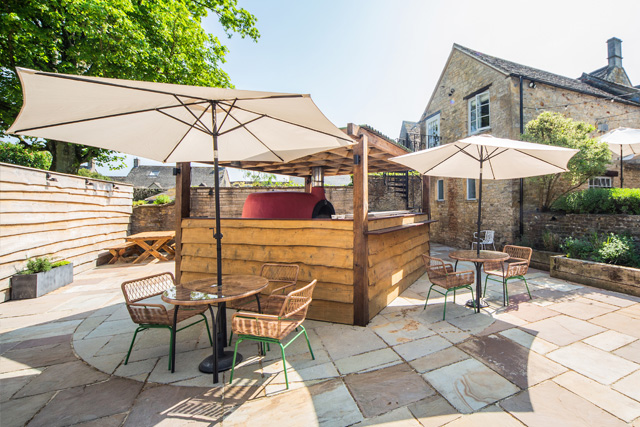 AL FRESCO DINING